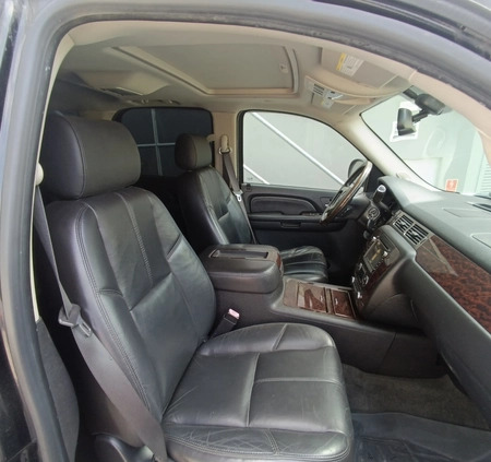 GMC Yukon cena 44900 przebieg: 227900, rok produkcji 2007 z Złotoryja małe 407
